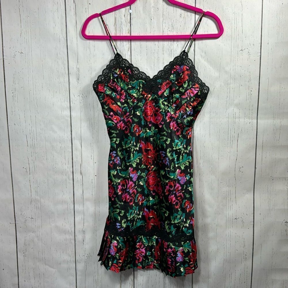 Victorias Secret Floral Lace Slip Dress Petite Y2K 90s Coquette Romantic